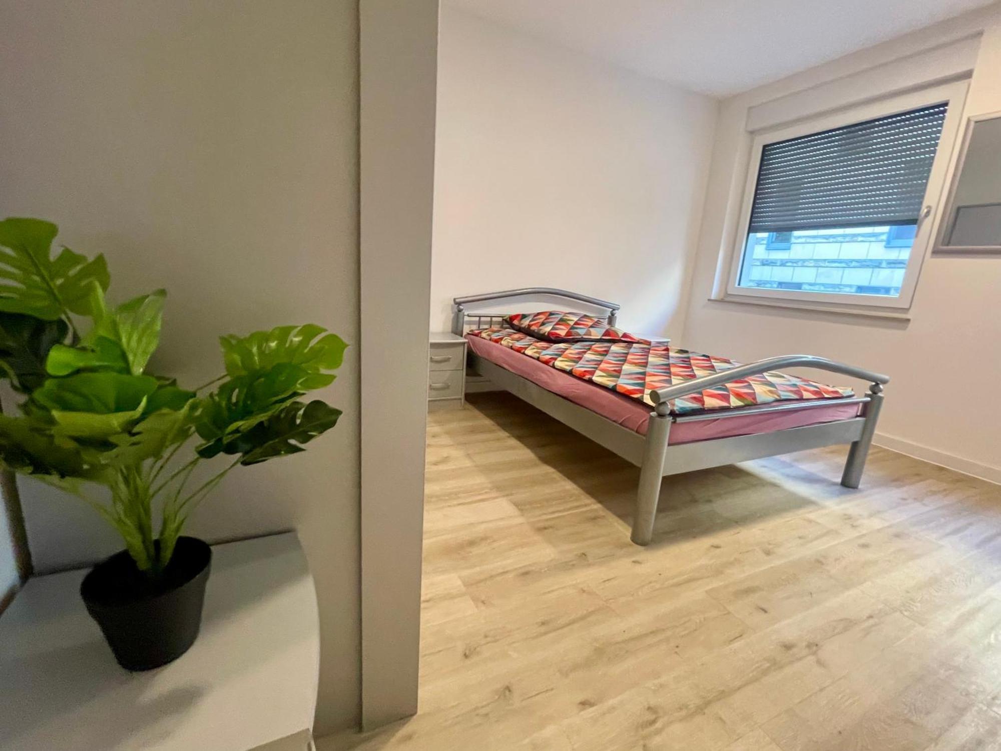 Neu Goldstadt Wunderschoenes 2 Zimmer Apartament Schloessle Zentrum Pforzheim Exterior photo